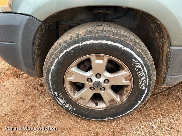 image for item DQ2305 2006 Ford Escape XLT  SUV