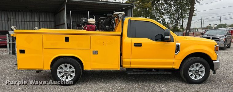 image for item DQ2308 2020 Ford F350 Super Duty  utility bed pickup