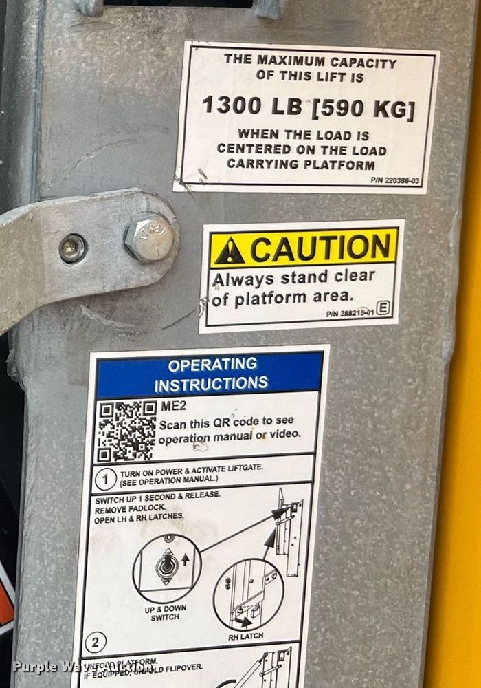 image for item DQ2308 2020 Ford F350 Super Duty  utility bed pickup