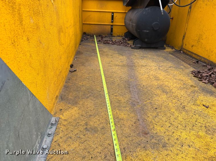 image for item DQ2308 2020 Ford F350 Super Duty  utility bed pickup