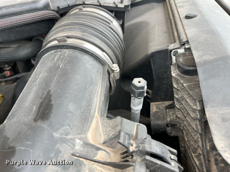 image for item DQ2308 2020 Ford F350 Super Duty  utility bed pickup