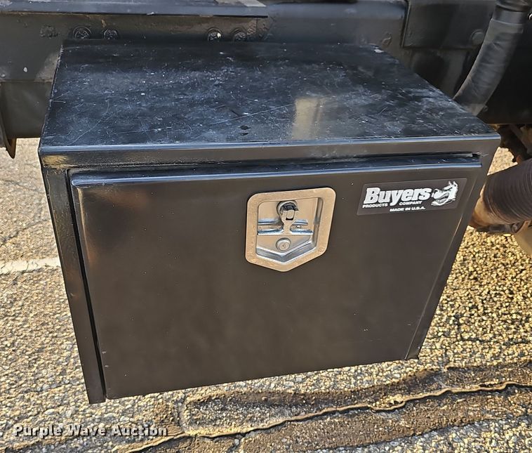 image for item DR5891 2016 Western Star 4700SB  roll-off container truck