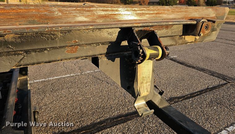 image for item DR5891 2016 Western Star 4700SB  roll-off container truck