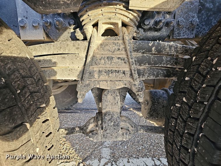 image for item DR5891 2016 Western Star 4700SB  roll-off container truck