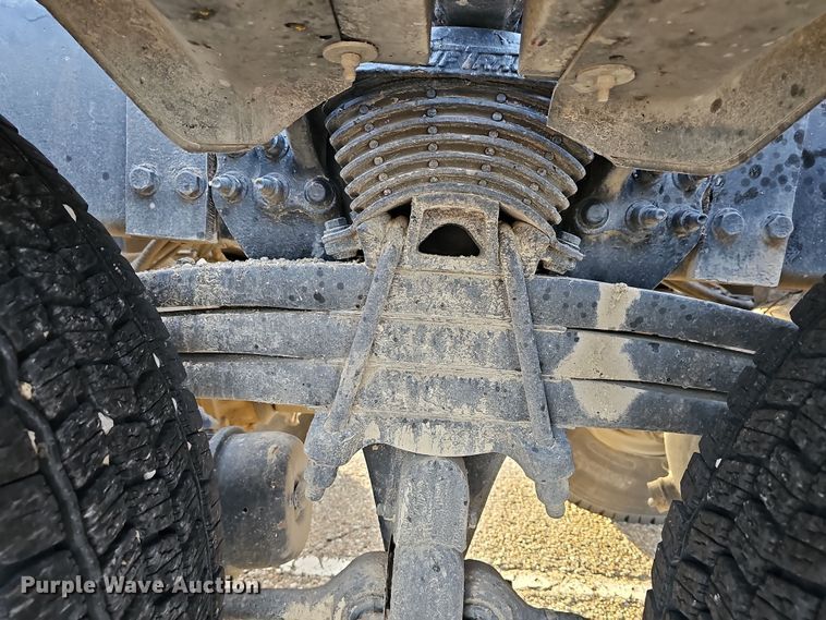 image for item DR5891 2016 Western Star 4700SB  roll-off container truck