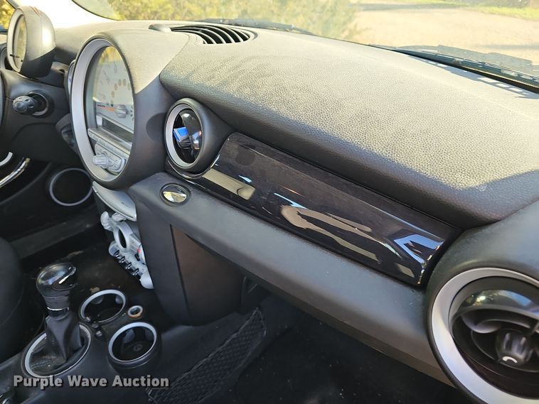 image for item DR5901 2007 Mini Cooper