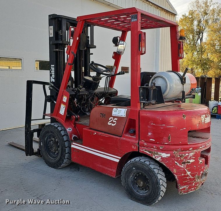 image for item DS5689 Tailift FG25P-GML  forklift