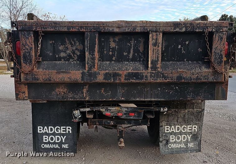 image for item DS5690 2003 Ford F650 Super Duty XLT  dump truck