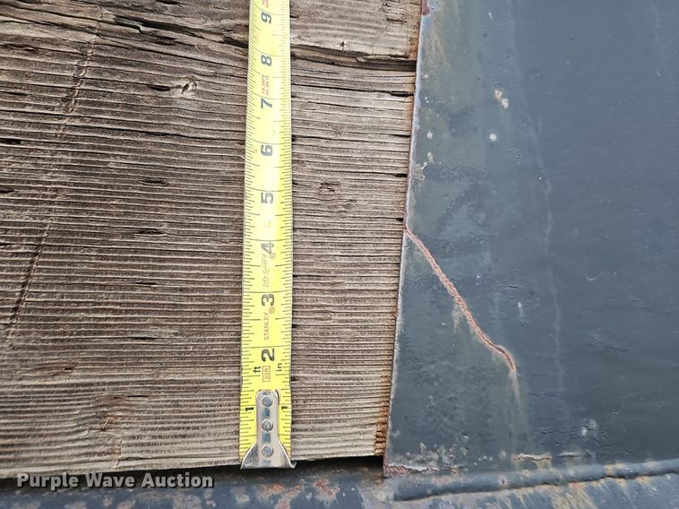 image for item DS5690 2003 Ford F650 Super Duty XLT  dump truck