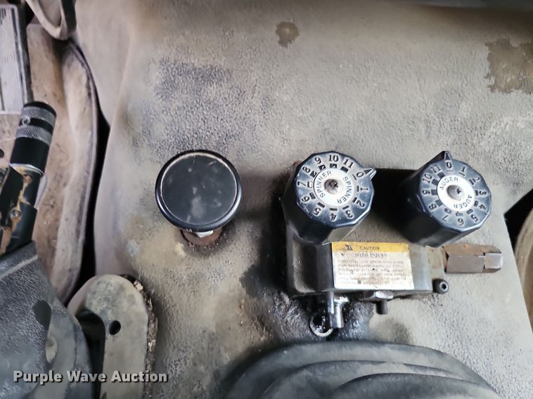 image for item DS5690 2003 Ford F650 Super Duty XLT  dump truck