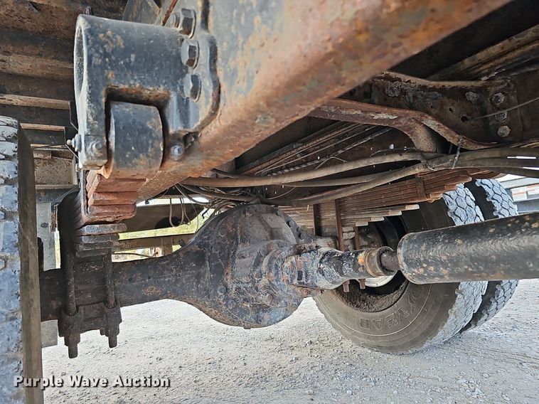 image for item DS5690 2003 Ford F650 Super Duty XLT  dump truck