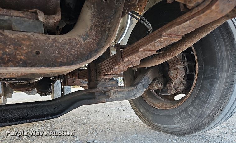 image for item DS5690 2003 Ford F650 Super Duty XLT  dump truck