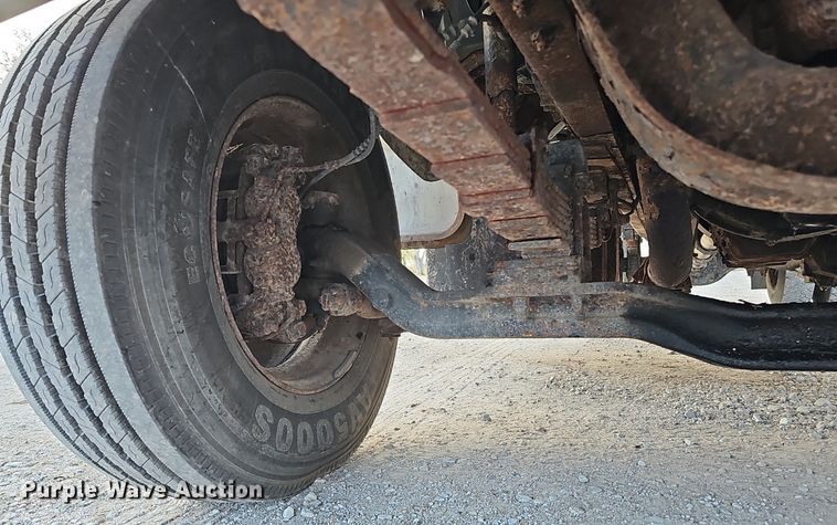 image for item DS5690 2003 Ford F650 Super Duty XLT  dump truck