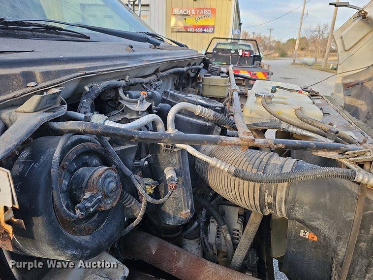 image for item DS5690 2003 Ford F650 Super Duty XLT  dump truck