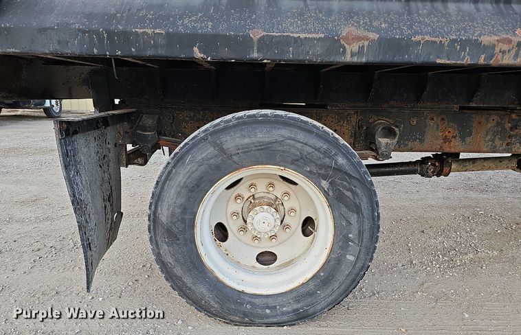 image for item DS5690 2003 Ford F650 Super Duty XLT  dump truck