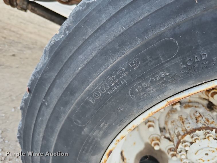 image for item DS5690 2003 Ford F650 Super Duty XLT  dump truck