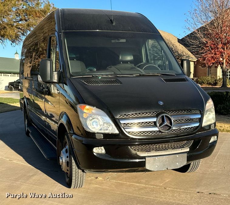 image for item GG9841 2010 Mercedes Benz Sprinter 3500  van