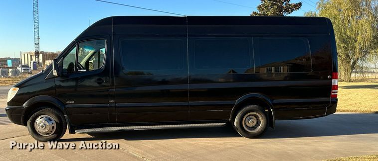 image for item GG9841 2010 Mercedes Benz Sprinter 3500  van