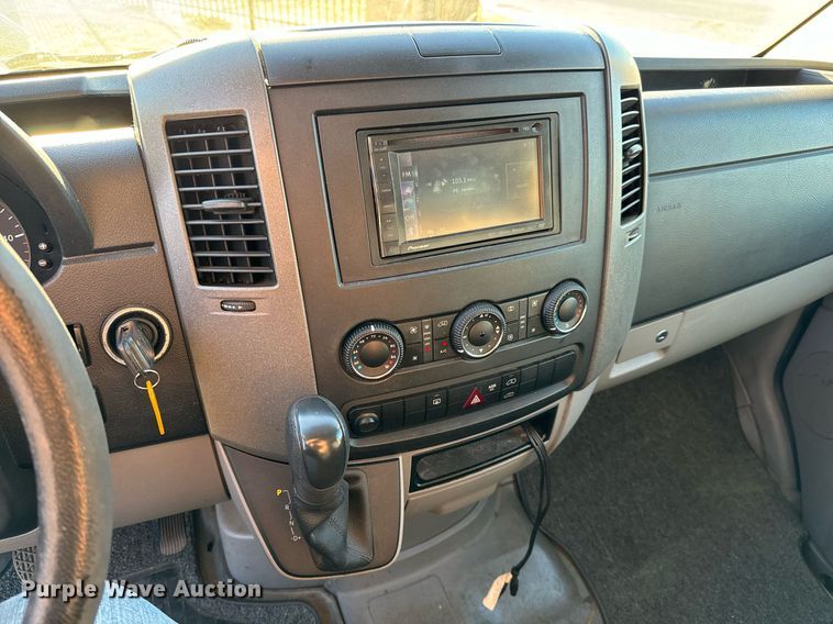 image for item GG9841 2010 Mercedes Benz Sprinter 3500  van