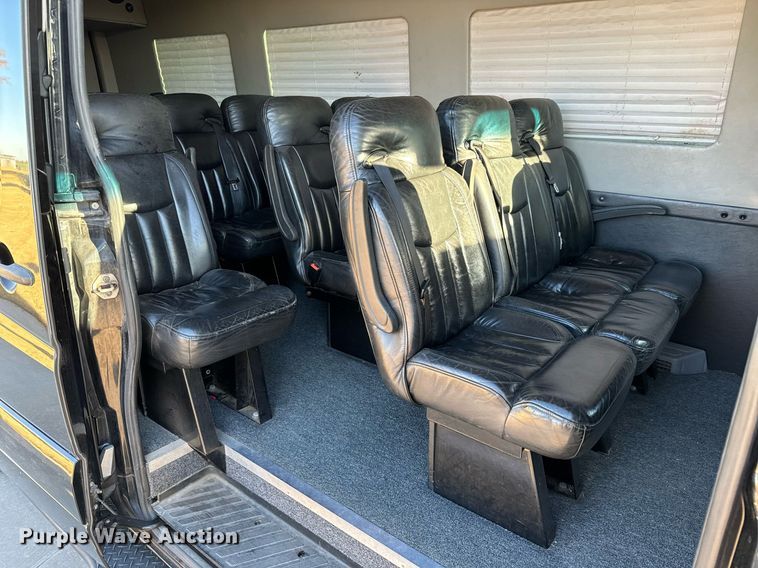 image for item GG9841 2010 Mercedes Benz Sprinter 3500  van