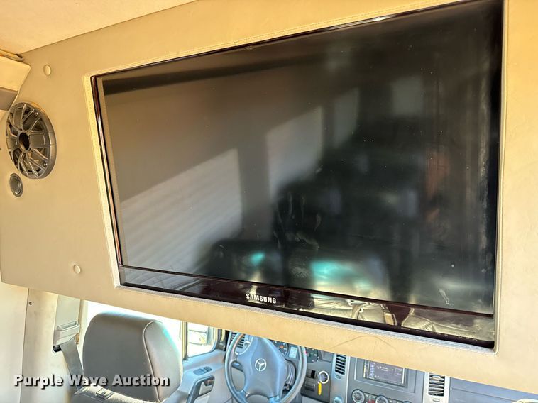 image for item GG9841 2010 Mercedes Benz Sprinter 3500  van