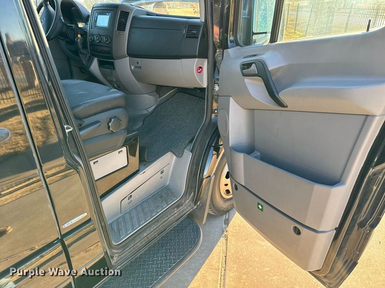 image for item GG9841 2010 Mercedes Benz Sprinter 3500  van