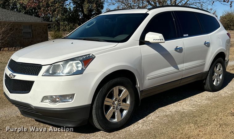 image for item GG9843 2010 Chevrolet Traverse LT  SUV