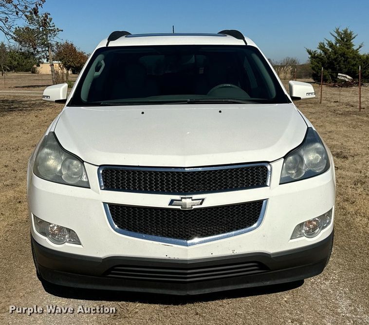 image for item GG9843 2010 Chevrolet Traverse LT  SUV