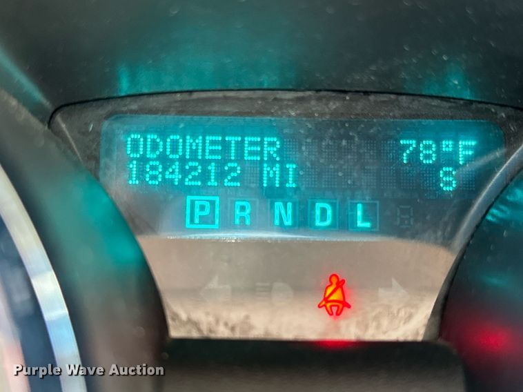 image for item GG9843 2010 Chevrolet Traverse LT  SUV