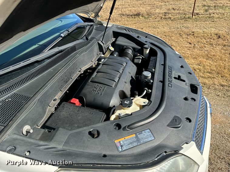 image for item GG9843 2010 Chevrolet Traverse LT  SUV