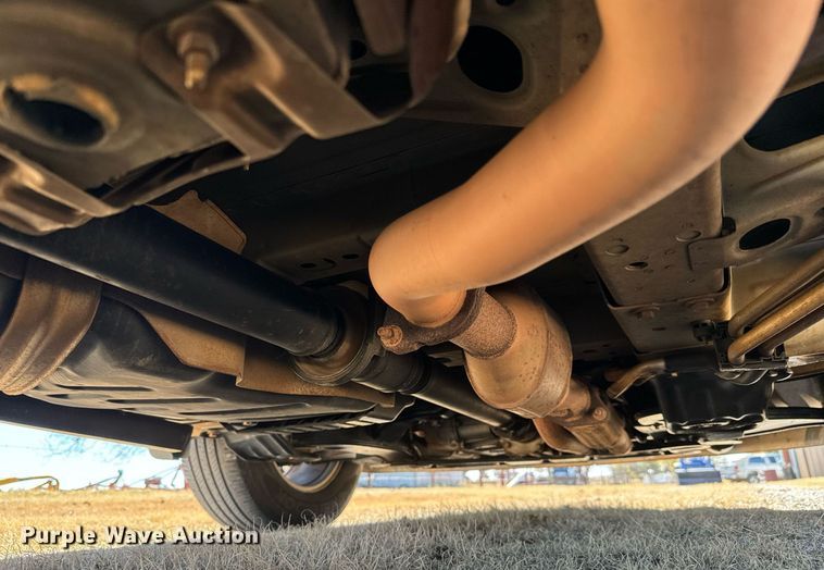 image for item GG9843 2010 Chevrolet Traverse LT  SUV