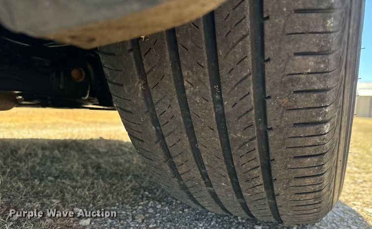 image for item GG9843 2010 Chevrolet Traverse LT  SUV