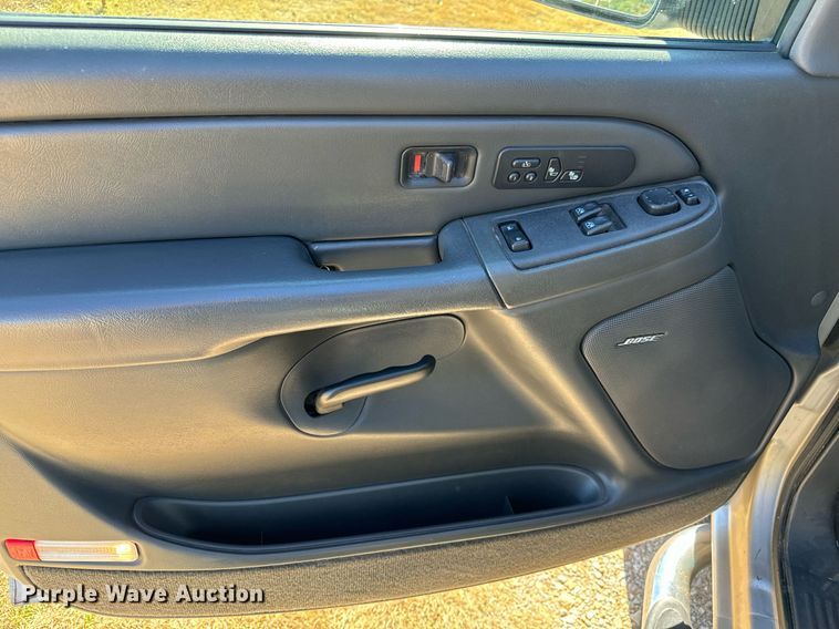 image for item GG9844 2005 GMC Sierra 2500HD  Ext. Cab pickup truck