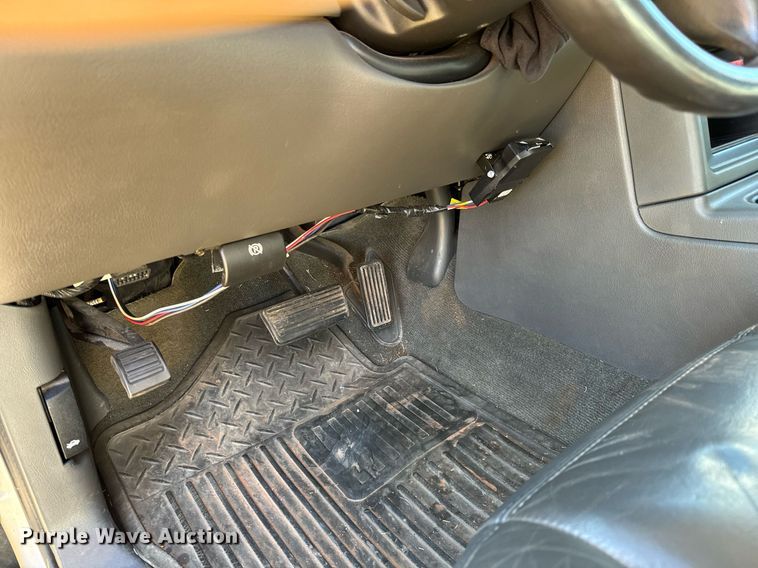 image for item GG9844 2005 GMC Sierra 2500HD  Ext. Cab pickup truck