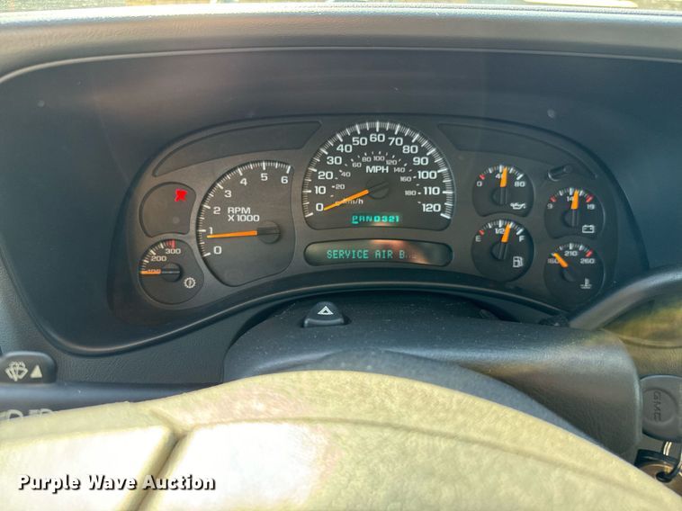 image for item GG9844 2005 GMC Sierra 2500HD  Ext. Cab pickup truck