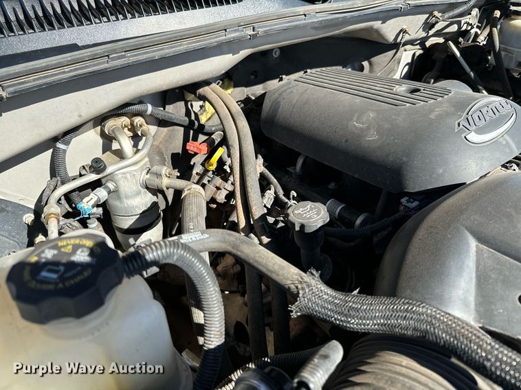 image for item GG9844 2005 GMC Sierra 2500HD  Ext. Cab pickup truck