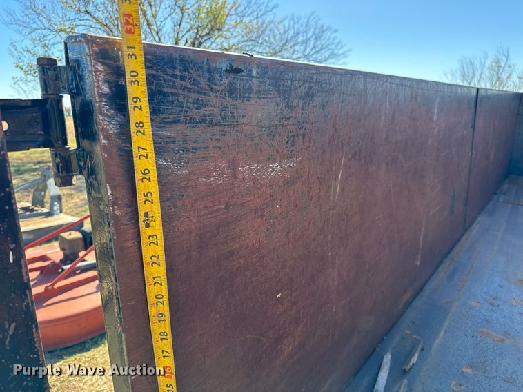 image for item GG9845 2000 Gooseneck  dump trailer