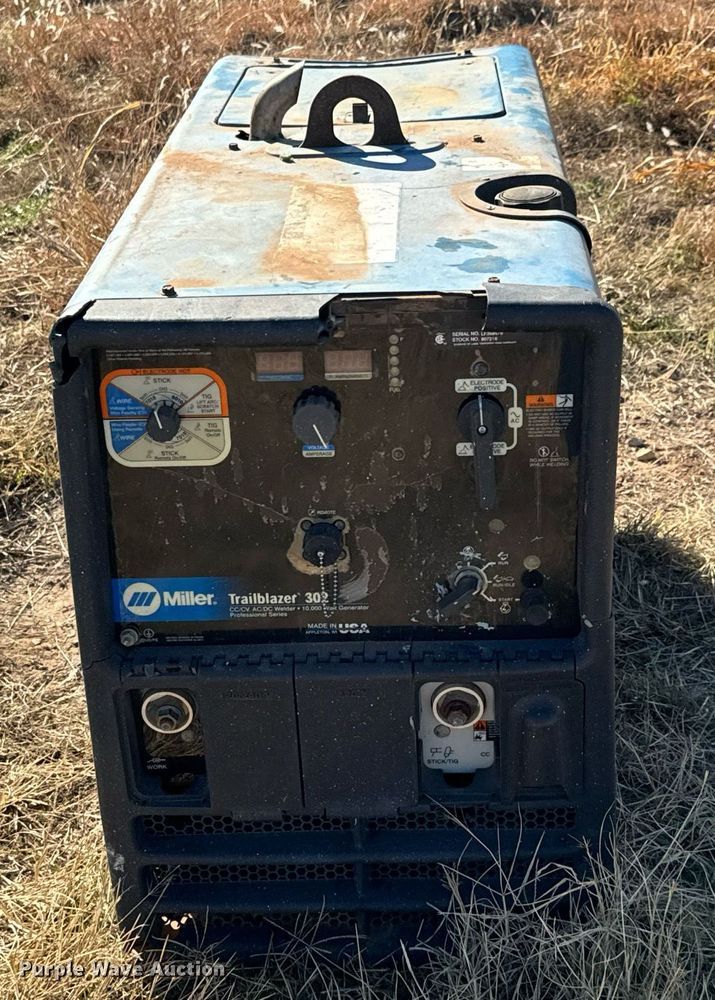 image for item GG9862 Miller Trailblazer 302  welder/generator