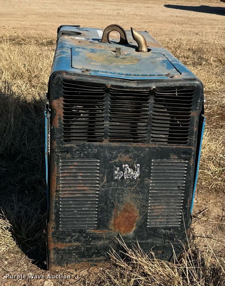 image for item GG9862 Miller Trailblazer 302  welder/generator
