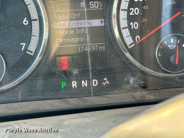 image for item GG9863 2012 Dodge Ram 3500HD  Crew Cab pickup truck cab and chassis