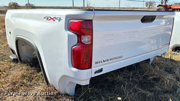 image for item GG9864 Chevrolet Silverado  pickup truck bed