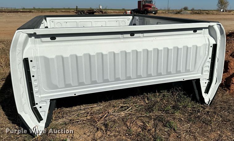 image for item GG9864 Chevrolet Silverado  pickup truck bed