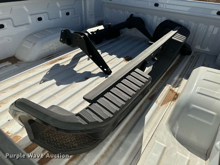 image for item GG9864 Chevrolet Silverado  pickup truck bed