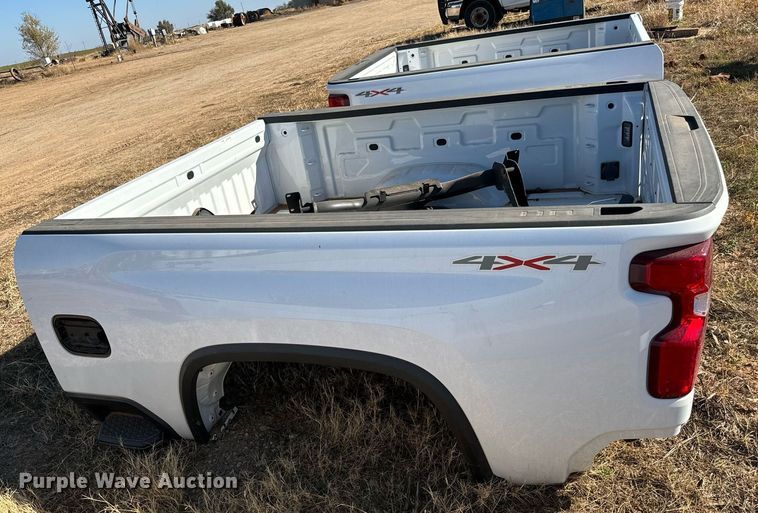 image for item GG9865 Chevrolet Silverado  pickup truck bed