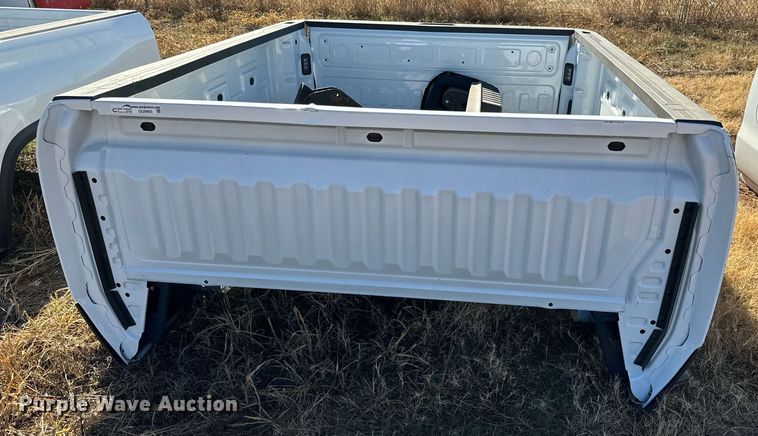 image for item GG9865 Chevrolet Silverado  pickup truck bed