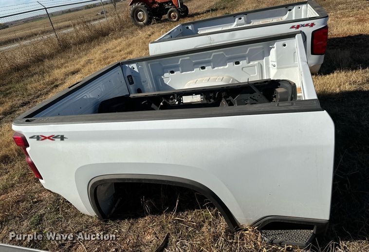 image for item GG9865 Chevrolet Silverado  pickup truck bed