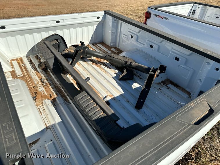 image for item GG9865 Chevrolet Silverado  pickup truck bed