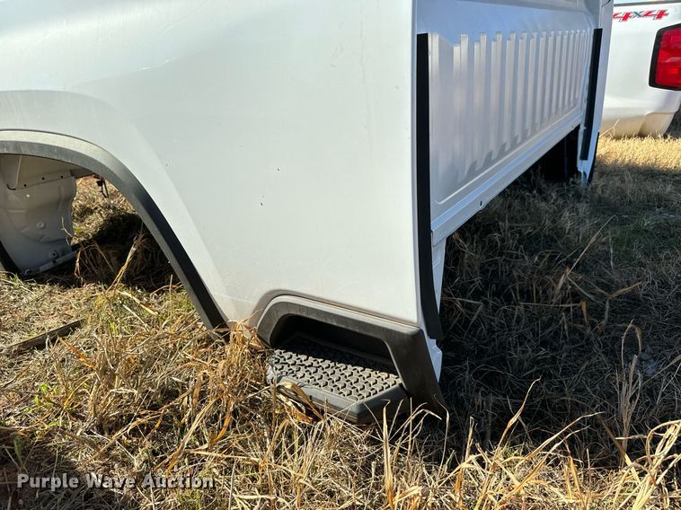 image for item GG9865 Chevrolet Silverado  pickup truck bed