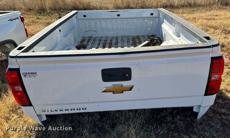 image for item GG9866 Chevrolet Silverado  pickup truck bed