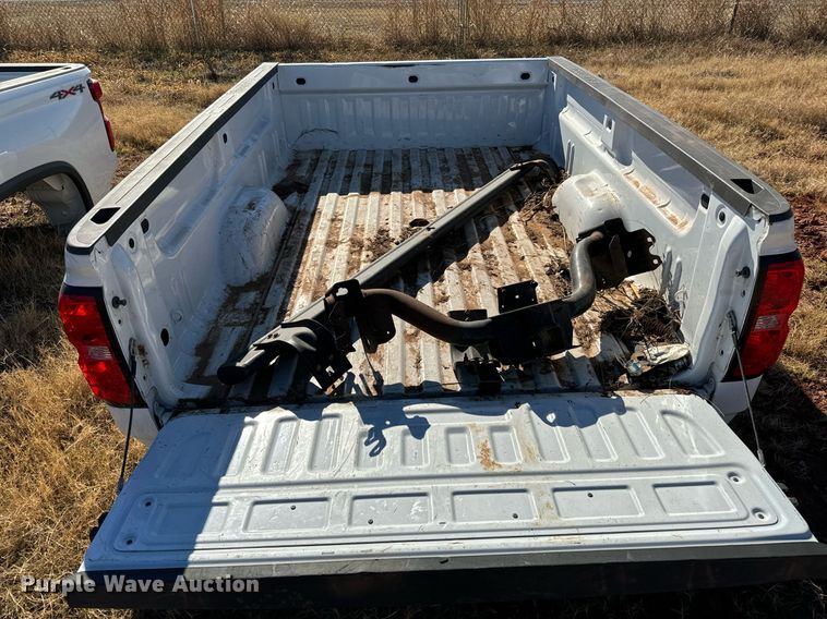 image for item GG9866 Chevrolet Silverado  pickup truck bed